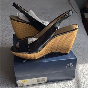 Super cute black patent slingback wedges!